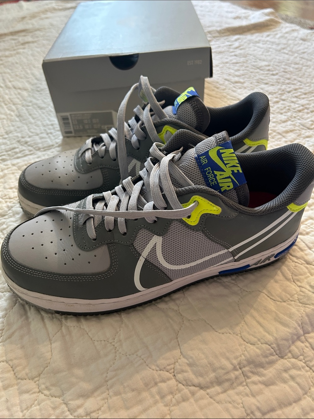 Nike Air Force I REACT w/box